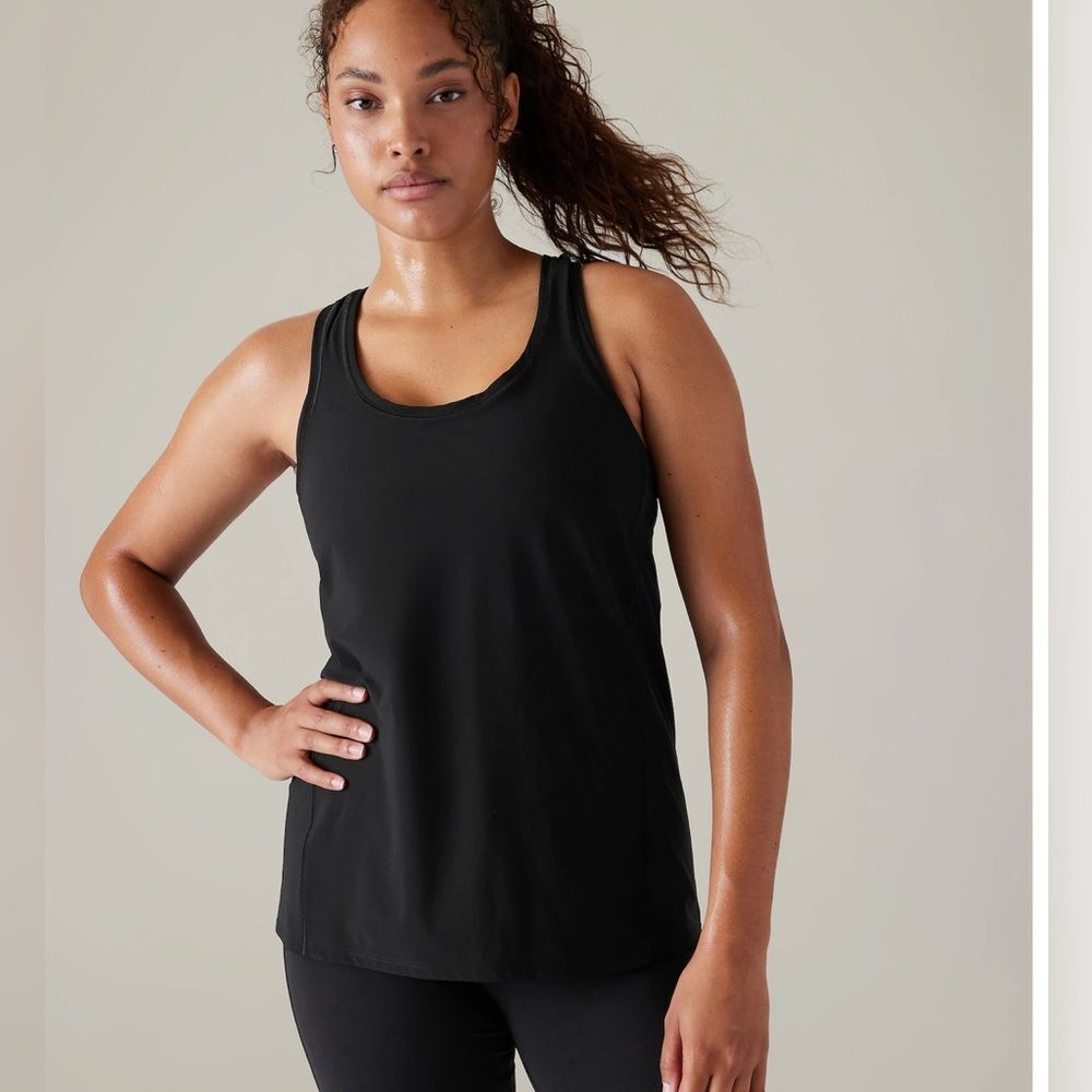 Athleta Ultimate Scoop Tank, Gray Size Large